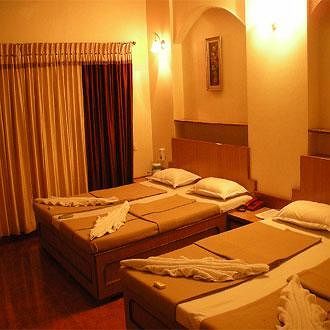 Hotel Sahyadri Alibág Kültér fotó