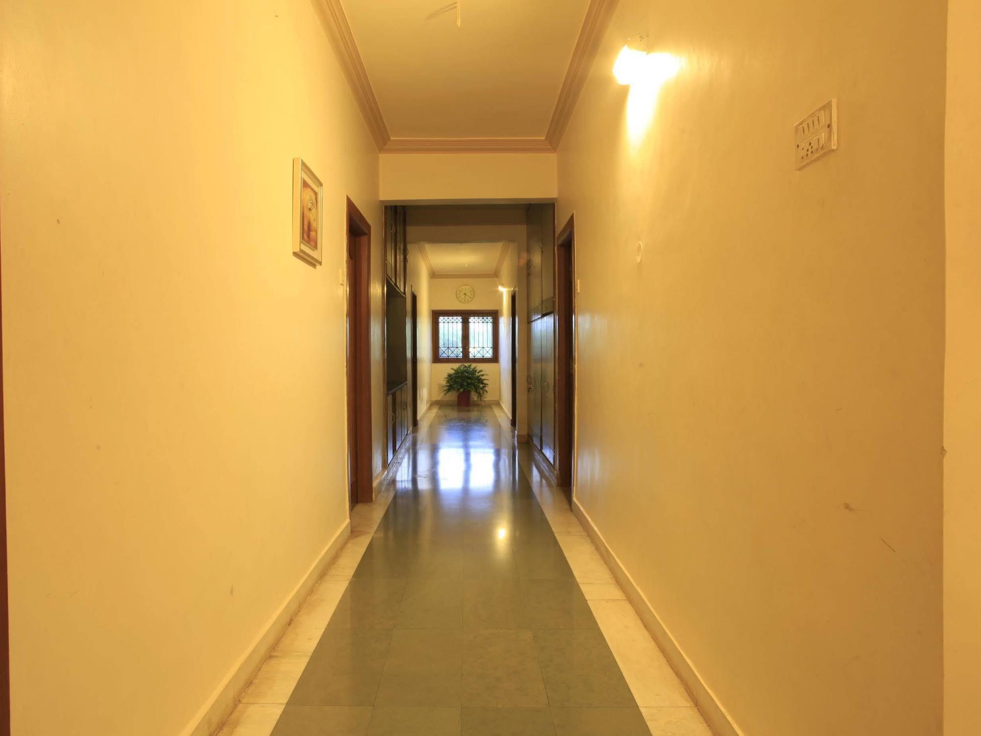 Hotel Sahyadri Alibág Kültér fotó